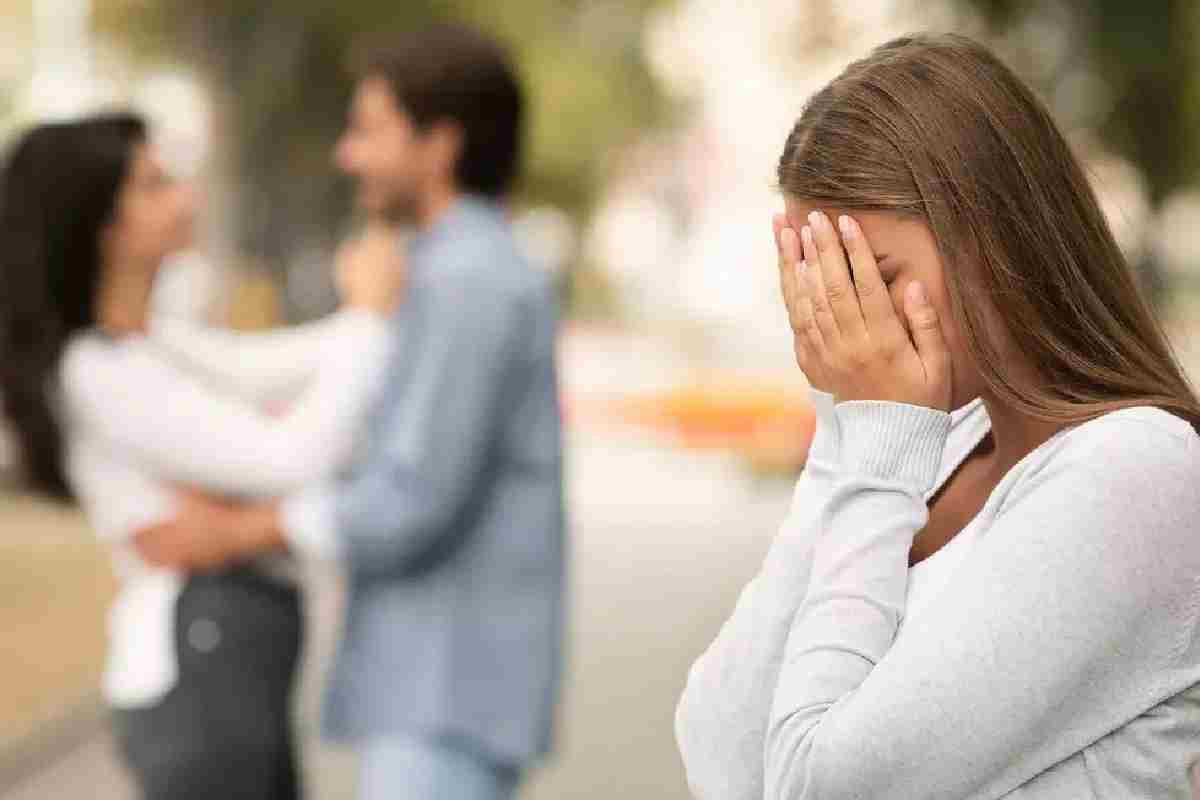 കുവൈത്ത്: ഭര്‍ത്താവിന്‍റെ ഫോണില്‍ മറ്റ് സ്ത്രീകളുമായുള്ള ഫോട്ടോകളും സംഭാഷണങ്ങളും, കോടതിയെ സമീപിച്ച യുവതിക്ക്…